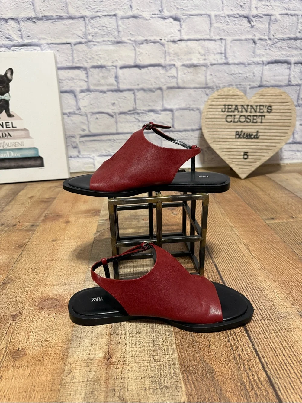 Zara Leather Asymmetric Flat
Sandals - Picture 6 of 10